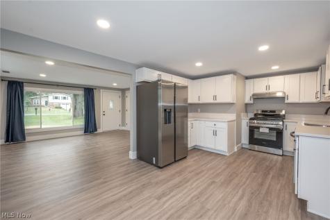 1828 Glenwood Drive Twinsburg OH 44087