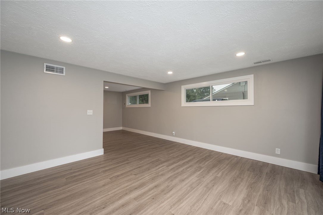 1828 Glenwood Drive Twinsburg OH 44087