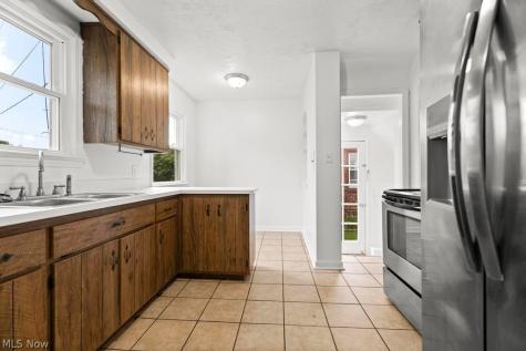 3114 North Avenue Parma OH 44134