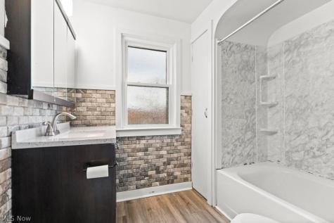 3114 North Avenue Parma OH 44134
