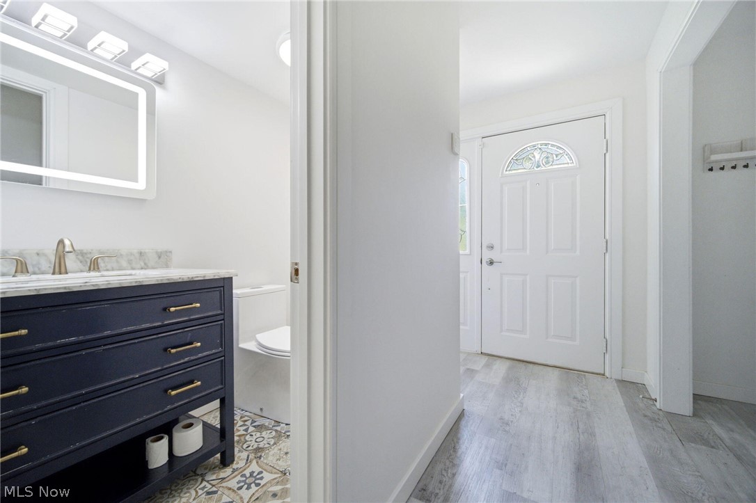 5864 North Oval Solon OH 44139