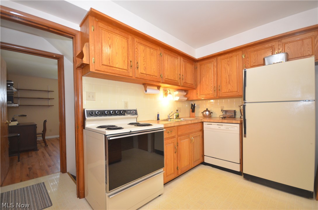 159 Pinehurst Road Munroe Falls OH 44262