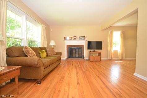 159 Pinehurst Road Munroe Falls OH 44262