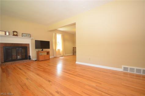 159 Pinehurst Road Munroe Falls OH 44262