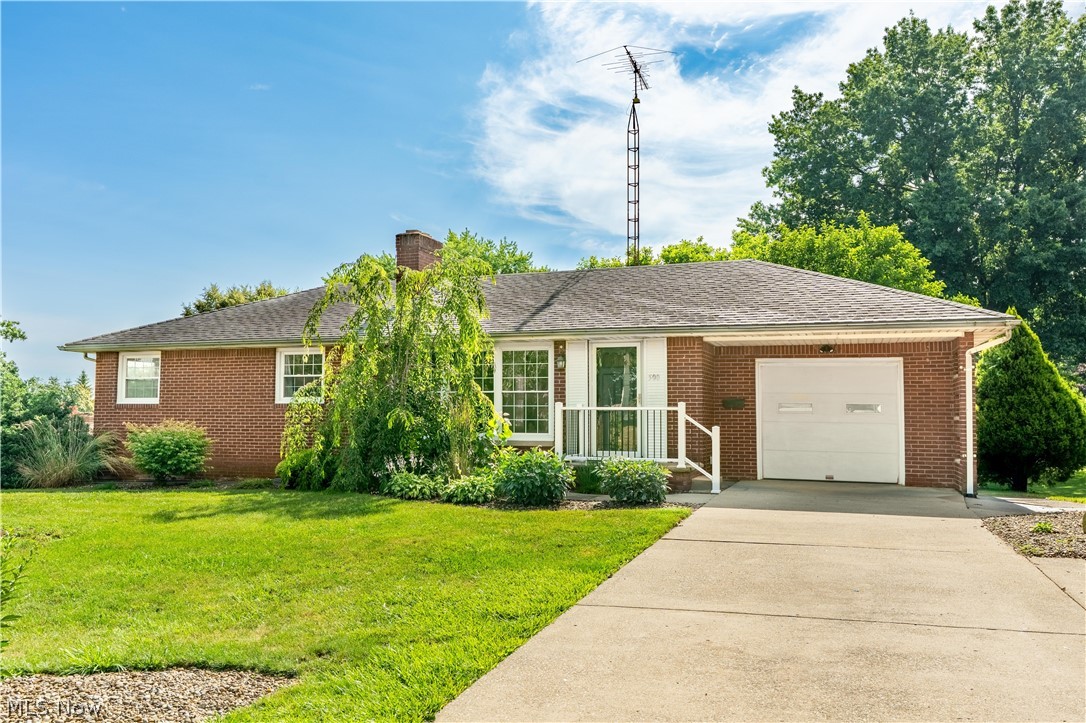500 N Marion Avenue Louisville OH 44641