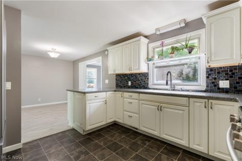 500 N Marion Avenue Louisville OH 44641