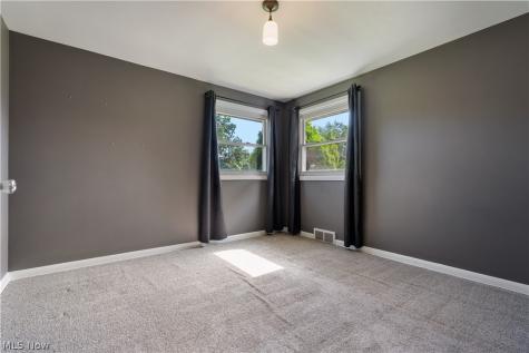 500 N Marion Avenue Louisville OH 44641