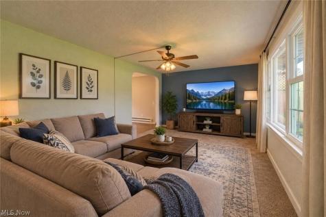 1719 Narragansett Boulevard Lorain OH 44053