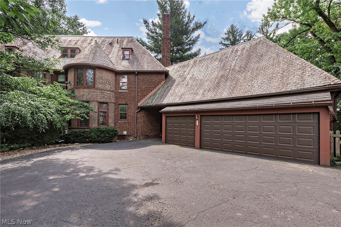 2800 Attleboro Road Shaker Heights OH 44120