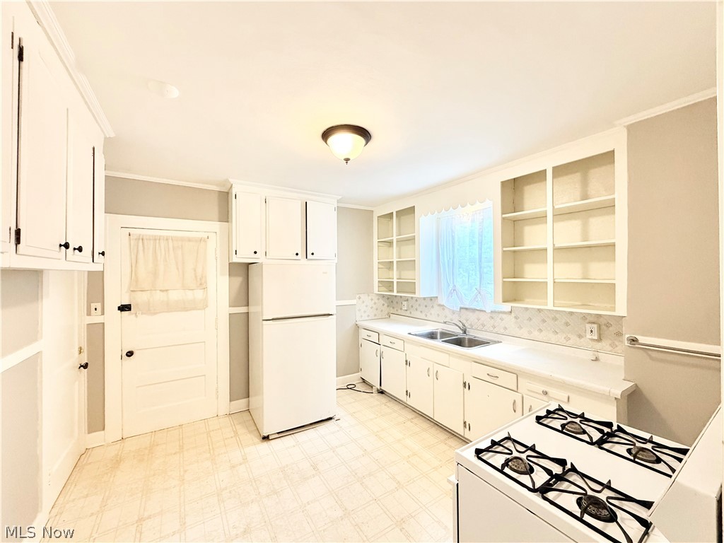 1584 Felton Road South Euclid OH 44121