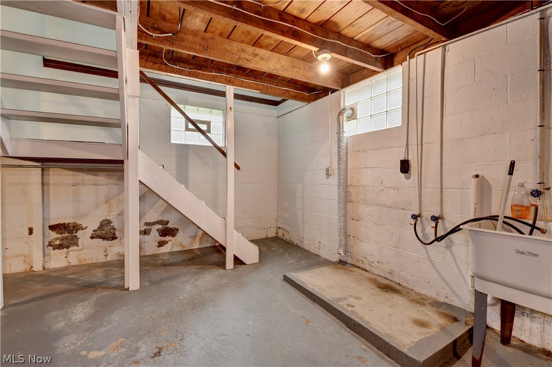 5201 Richville Drive SW Navarre OH 44662