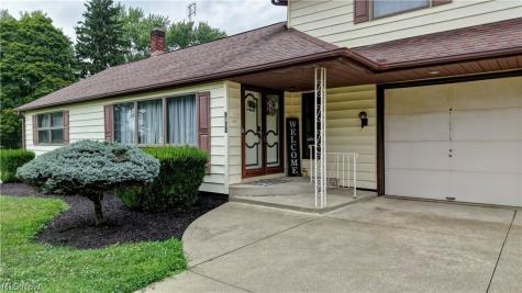 5201 Richville Drive SW Navarre OH 44662
