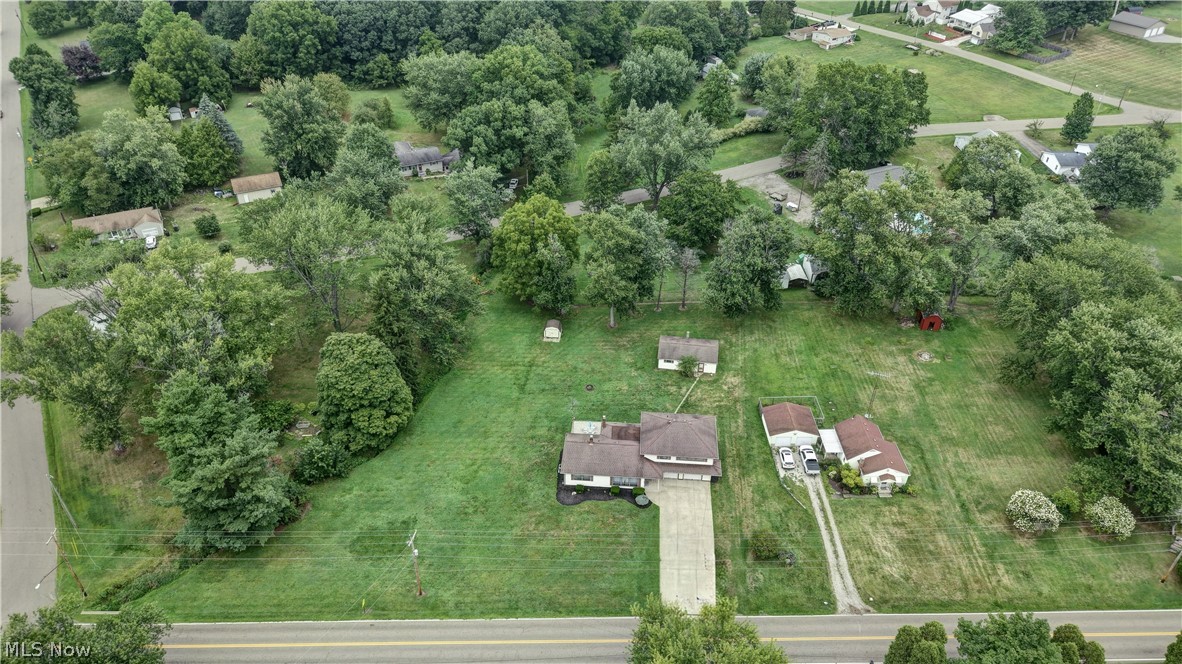 5201 Richville Drive SW Navarre OH 44662