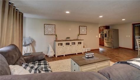 5201 Richville Drive SW Navarre OH 44662