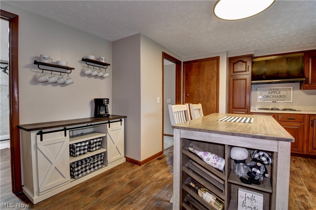 5201 Richville Drive SW Navarre OH 44662