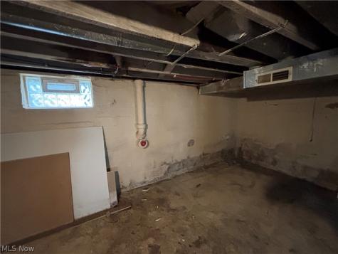 1558 Hillside Terrace Akron OH 44305