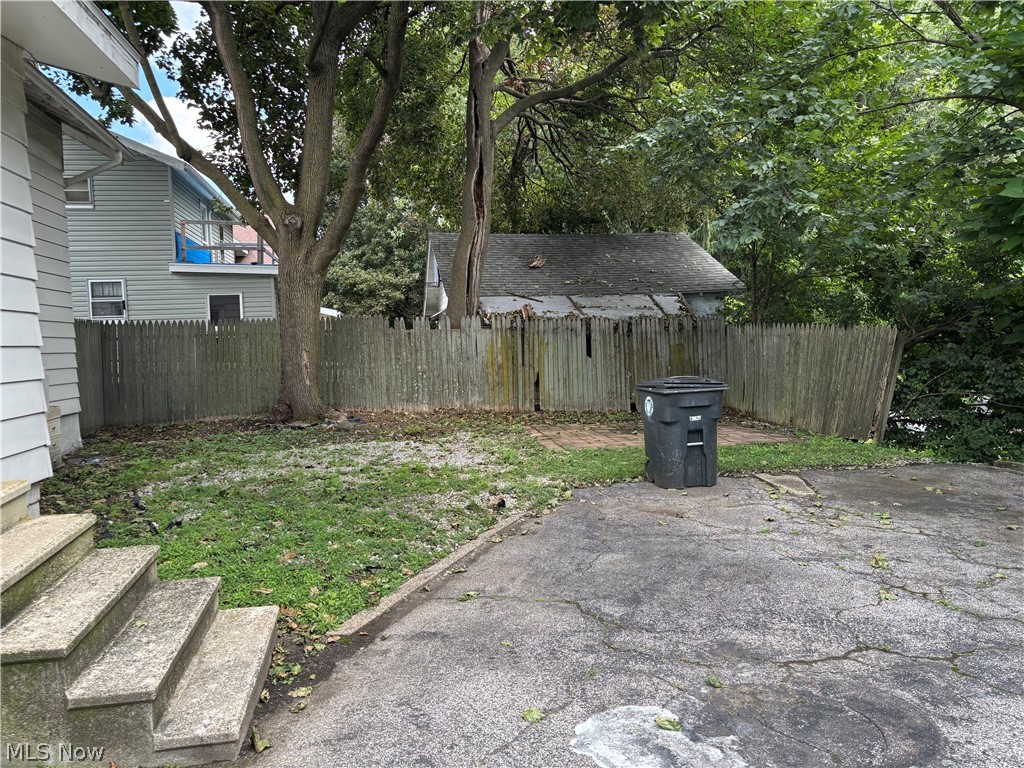 1558 Hillside Terrace Akron OH 44305