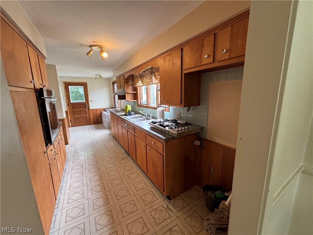 1558 Hillside Terrace Akron OH 44305
