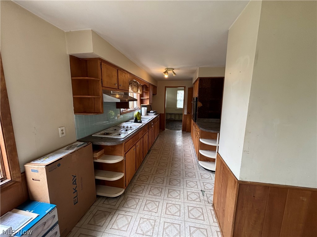 1558 Hillside Terrace Akron OH 44305