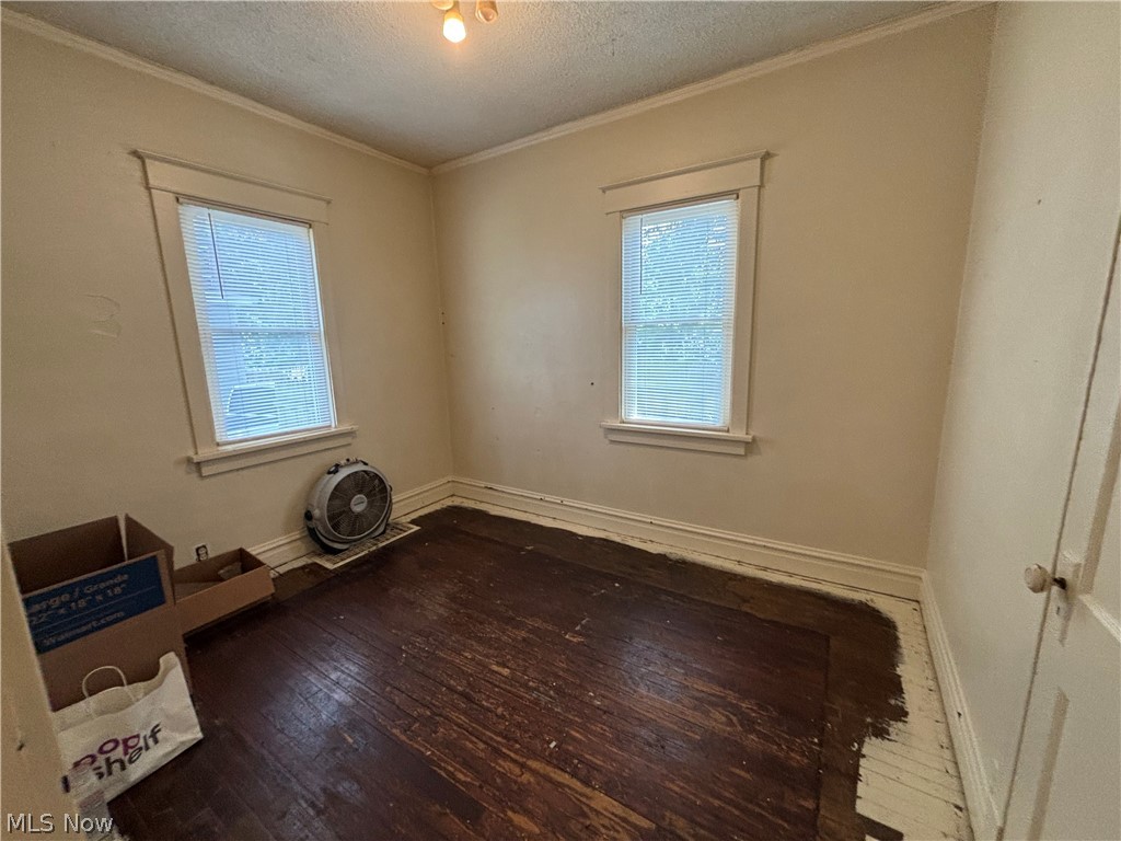 1558 Hillside Terrace Akron OH 44305