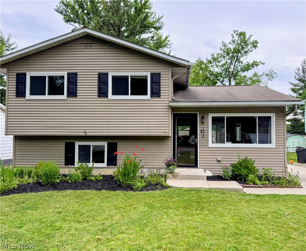 1214 Bryce Avenue Aurora OH 44202