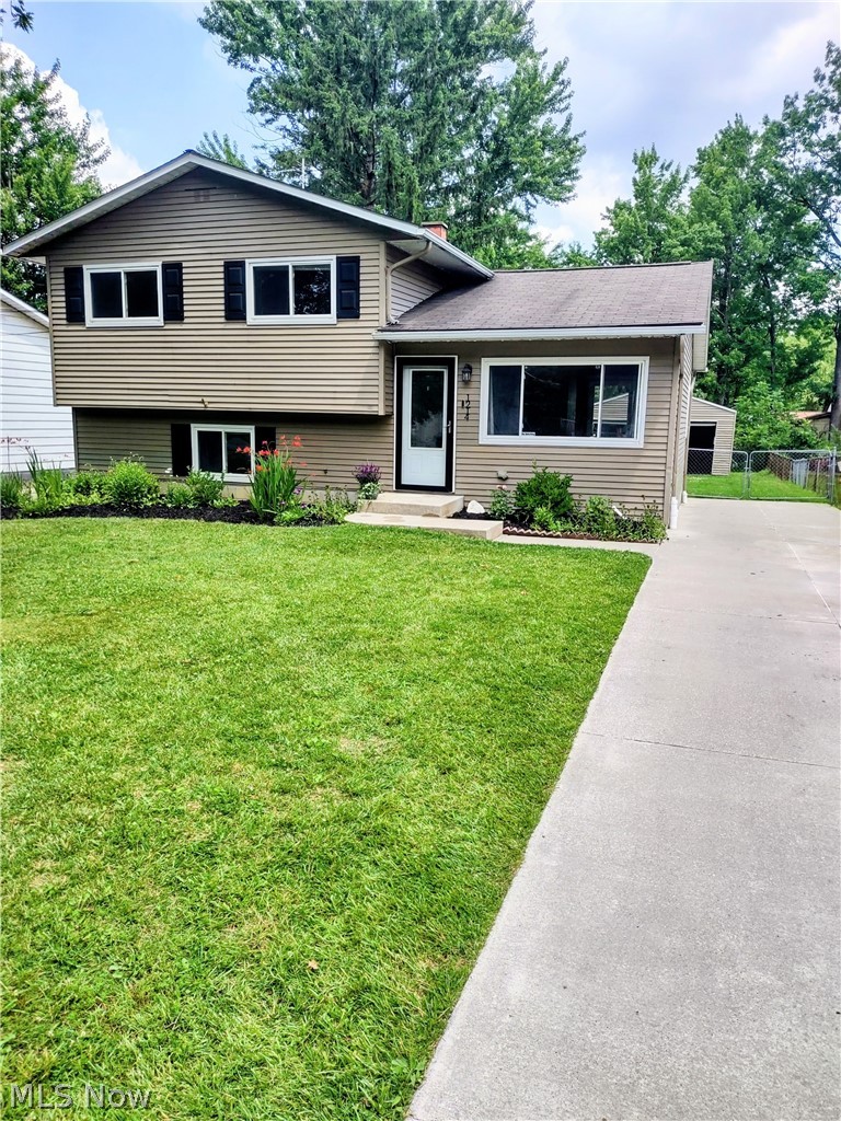 1214 Bryce Avenue Aurora OH 44202