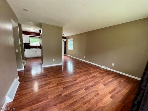 1214 Bryce Avenue Aurora OH 44202
