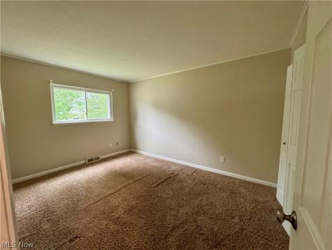 1214 Bryce Avenue Aurora OH 44202