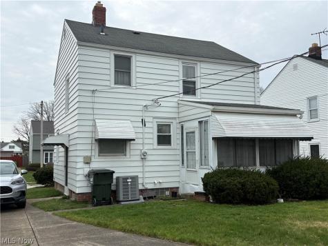 266 E 204th Street Euclid OH 44123