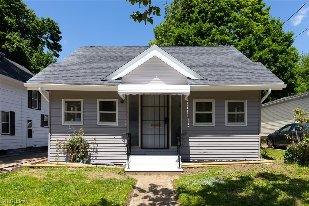 807 Stoner Street Akron OH 44320
