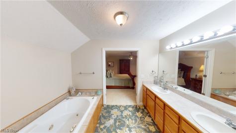 3328 Pine Ridge Drive Ravenna OH 44266