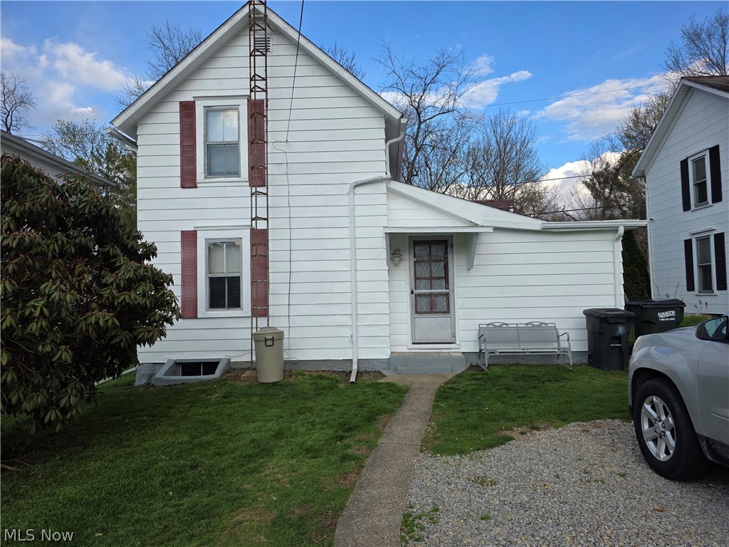 342 N Bridge Street Newcomerstown OH 43832
