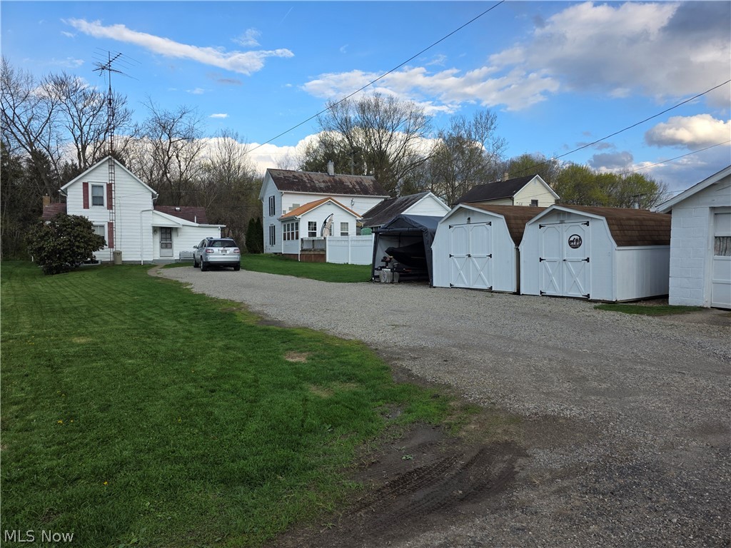 342 N Bridge Street Newcomerstown OH 43832