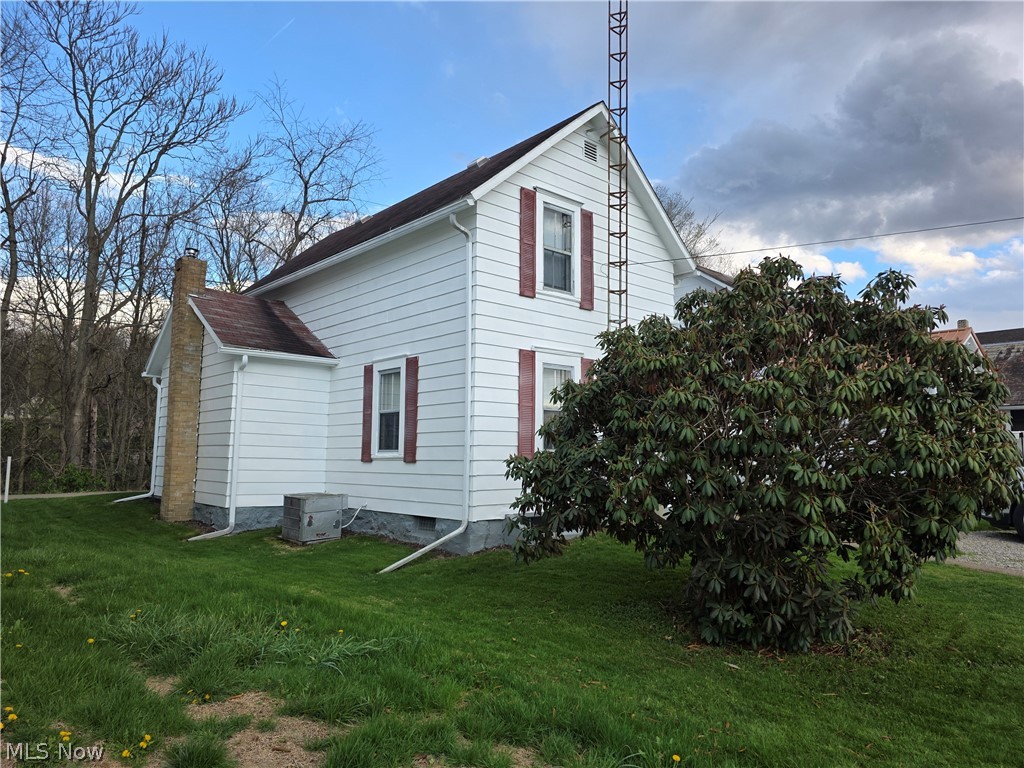 342 N Bridge Street Newcomerstown OH 43832