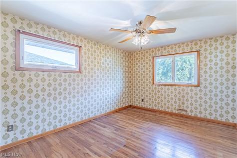 10985 Kader Drive Parma OH 44130
