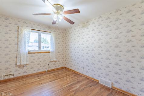 10985 Kader Drive Parma OH 44130