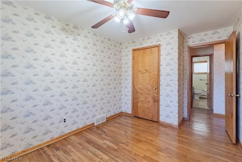 10985 Kader Drive Parma OH 44130