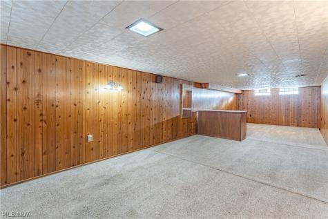10985 Kader Drive Parma OH 44130