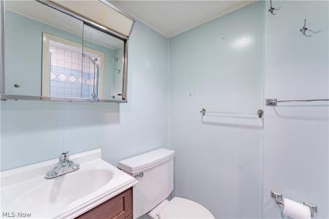 10985 Kader Drive Parma OH 44130