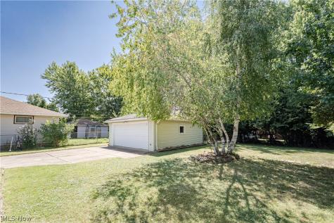 10985 Kader Drive Parma OH 44130