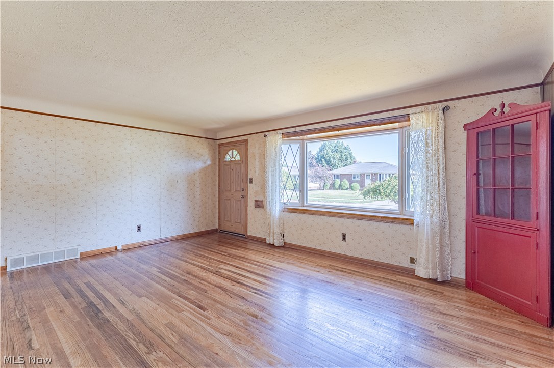 10985 Kader Drive Parma OH 44130