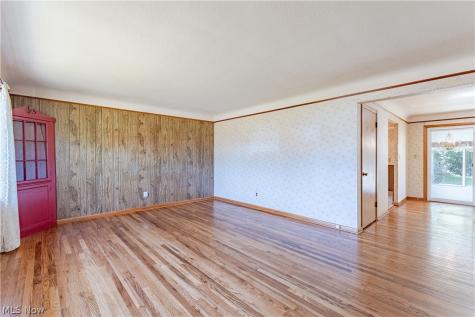 10985 Kader Drive Parma OH 44130