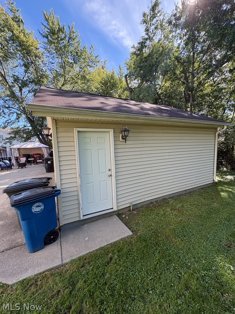 16200 Kollin Avenue Cleveland OH 44128