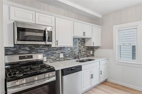 4423 Russell Avenue Parma OH 44134