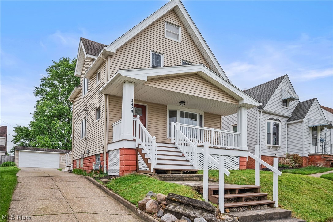 4423 Russell Avenue Parma OH 44134