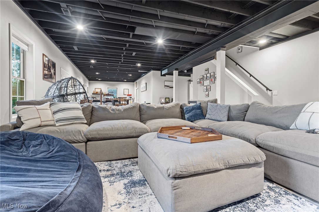 3917 Cayugas Drive Akron OH 44319