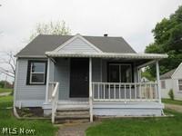 1936 Lakeview Avenue Lorain OH 44053