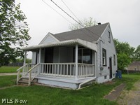 1936 Lakeview Avenue Lorain OH 44053