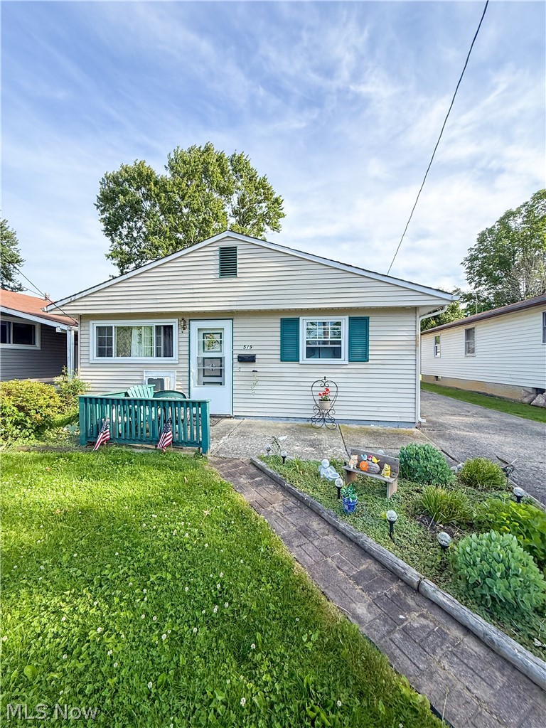 519 Case Avenue Elyria OH 44035