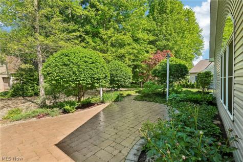 4258 Reserve Way Avon OH 44011